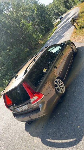 Volvo V70 7 of 30