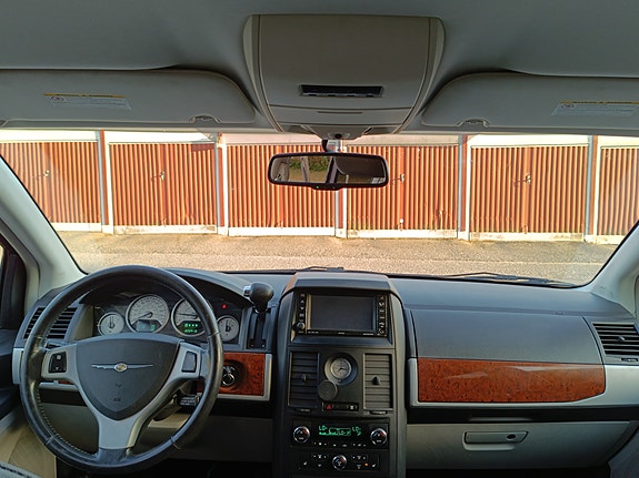 Chrysler Grand Voyager 4 of 6