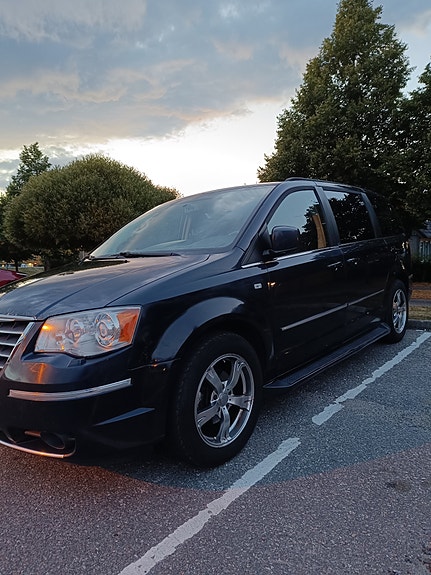 Chrysler Grand Voyager 3 of 6