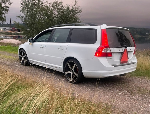 Volvo V70 5 of 5