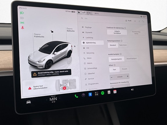 Tesla Model Y 22 of 30