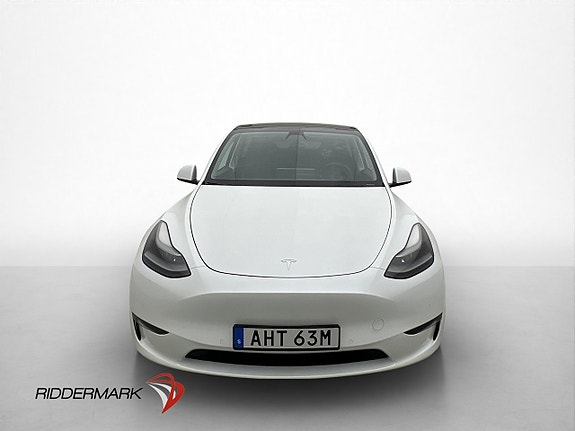 Tesla Model Y 3 of 30