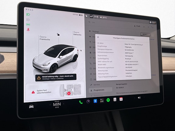 Tesla Model Y 17 of 30