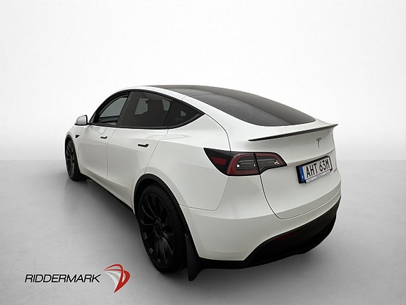 Tesla Model Y 6 of 30