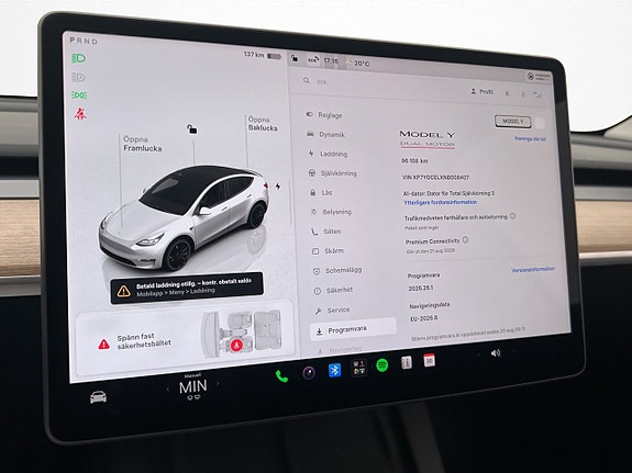 Tesla Model Y 21 of 30