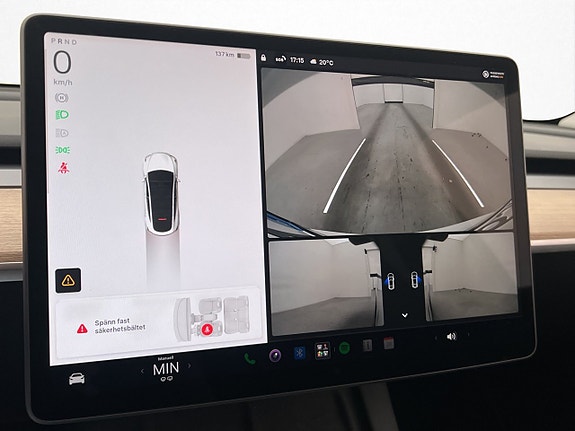Tesla Model Y 18 of 30