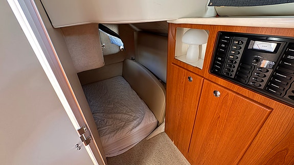 Bayliner 285 cruiser 10 of 15
