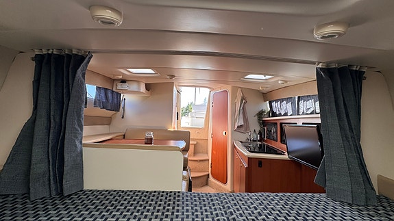 Bayliner 285 cruiser 9 of 15