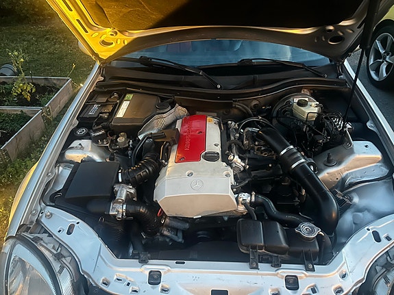 Mercedes-Benz SLK230 6 of 6