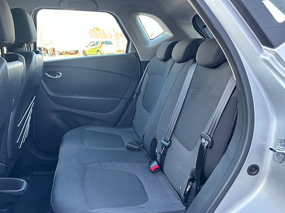 Renault Captur 10 of 20
