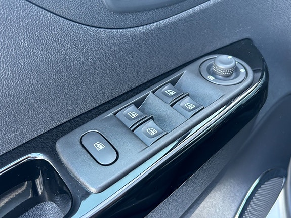 Renault Captur 18 of 20