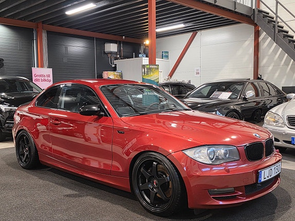 BMW 123d 2 of 20