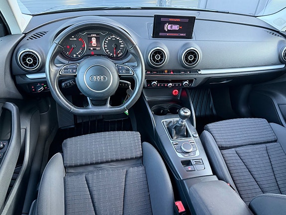 Audi A3 8 of 16