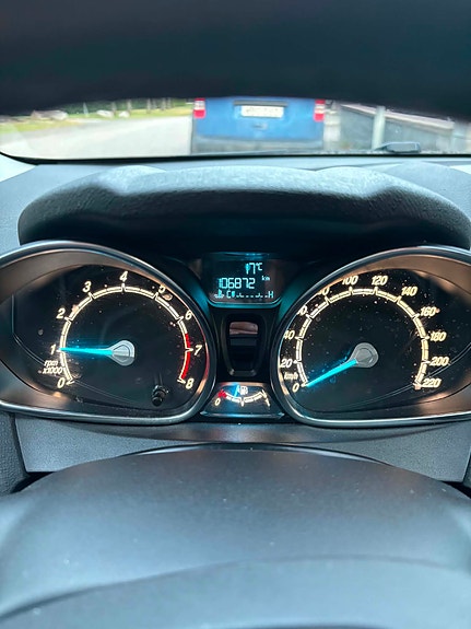 Ford Fiesta 7 of 8