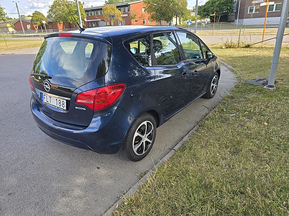 Opel Meriva 2 of 7