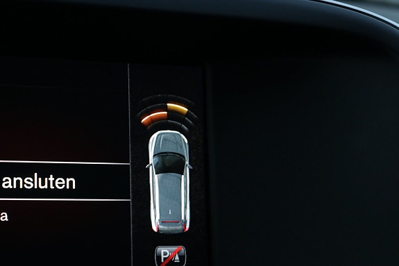 Volvo XC60 11 of 24
