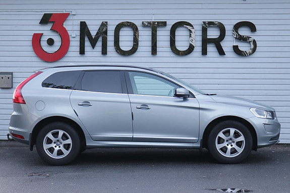 Volvo XC60 5 of 24