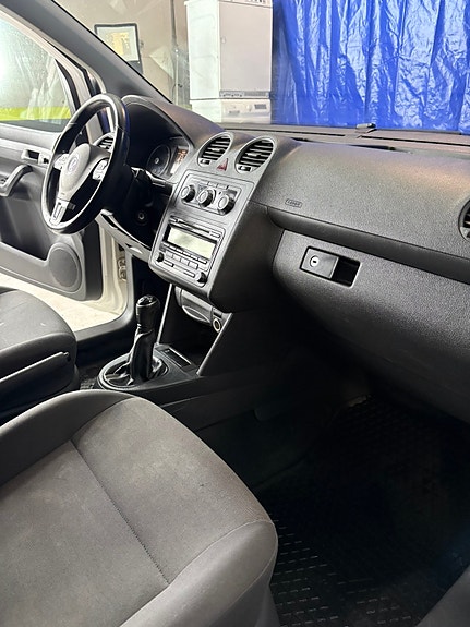 Volkswagen Caddy 13 of 14