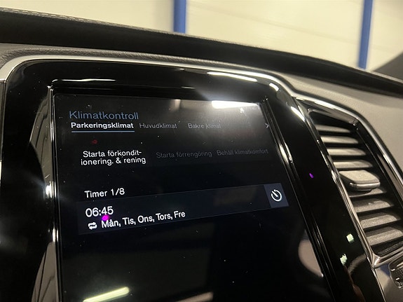 Volvo XC90 23 of 26