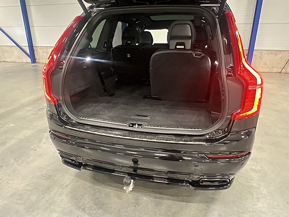 Volvo XC90 24 of 26