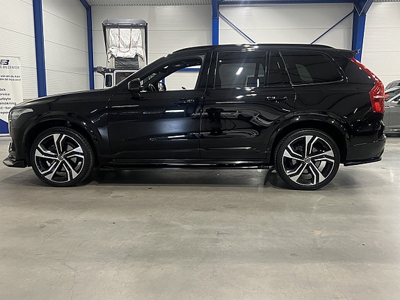 Volvo XC90 5 of 26