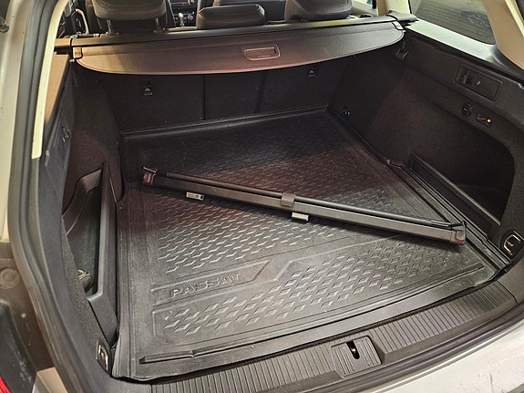 Volkswagen Passat 18 of 19