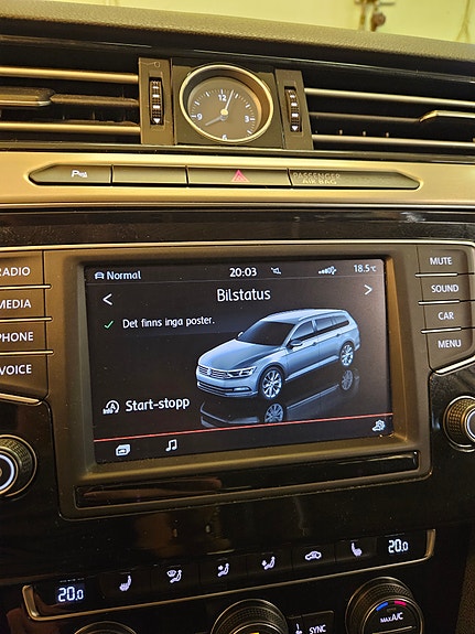 Volkswagen Passat 9 of 19