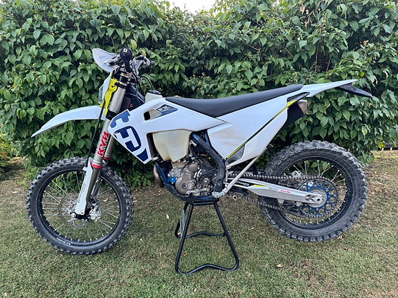 Husqvarna FE350 2 of 4