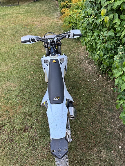 Husqvarna FE350 3 of 4