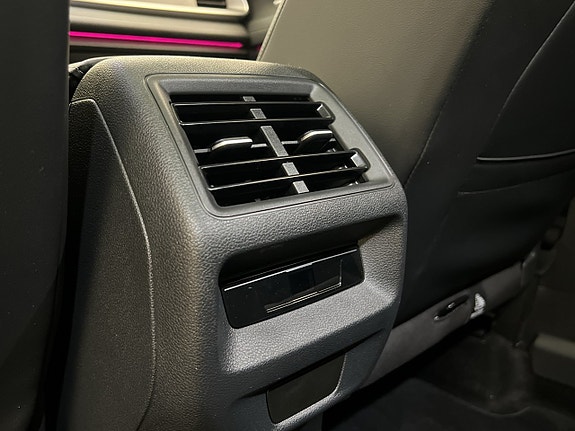 Volkswagen Tayron 28 of 30
