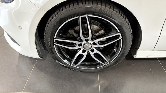 Mercedes-Benz A200 6 of 9