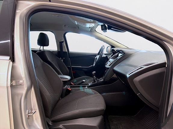 Ford Focus 10 of 13