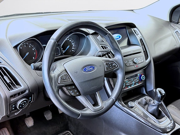 Ford Focus 12 of 13