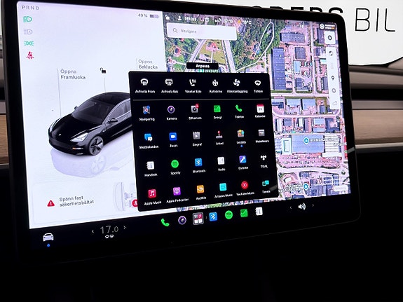Tesla Model 3 18 of 19