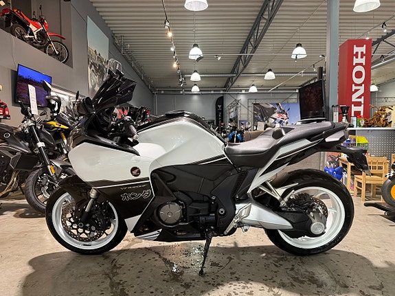 Honda VFR1200FD DCT #Endast 1970mil# 5 of 13