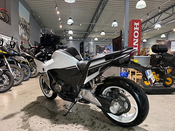 Honda VFR1200FD DCT #Endast 1970mil# 4 of 13