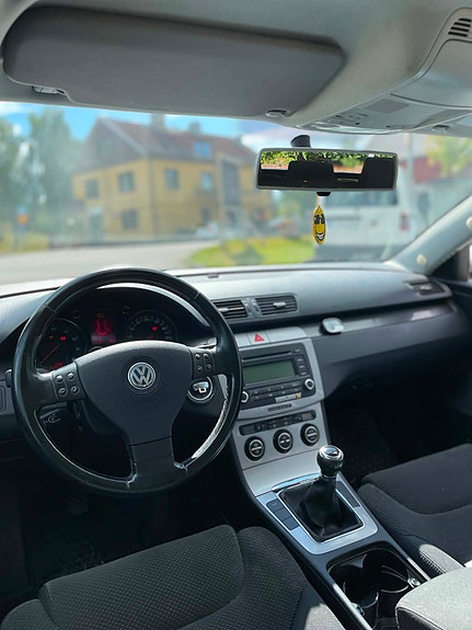 Volkswagen Passat 5 of 6