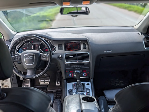 Audi Q7 10 of 10