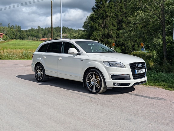 Audi Q7 8 of 10