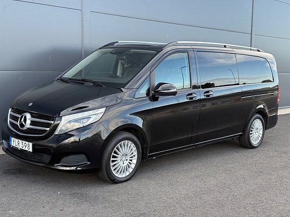 Mercedes-Benz V250 12 of 22