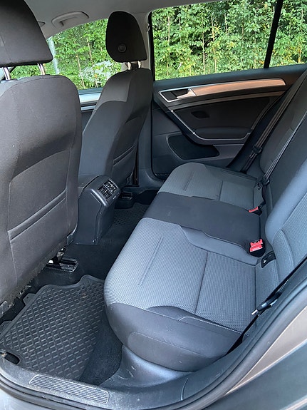 Volkswagen Golf VII 17 of 17