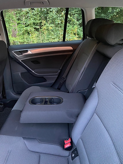 Volkswagen Golf VII 6 of 17