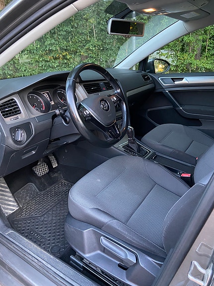 Volkswagen Golf VII 5 of 17