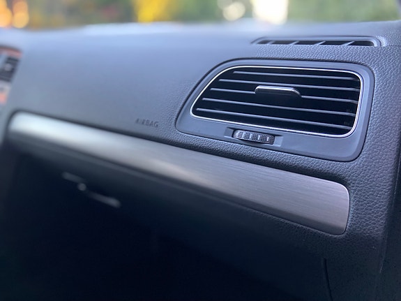 Volkswagen Golf VII 9 of 17