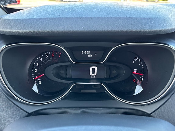 Renault Captur 11 of 21