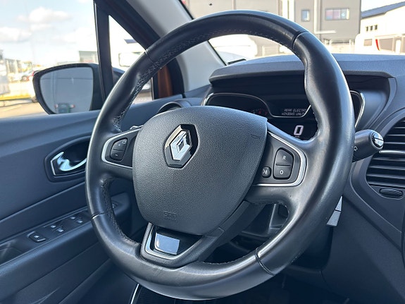 Renault Captur 19 of 21