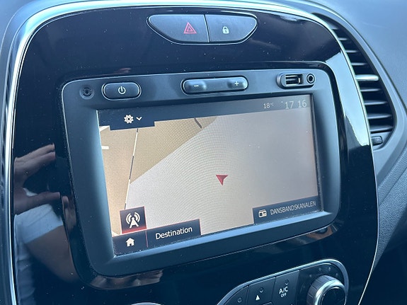 Renault Captur 13 of 21