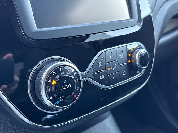 Renault Captur 21 of 21