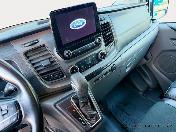 Ford Transit Custom 11 of 14