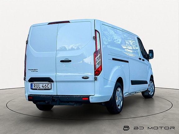 Ford Transit Custom 9 of 14